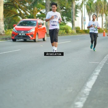 Runner Photo 7753408