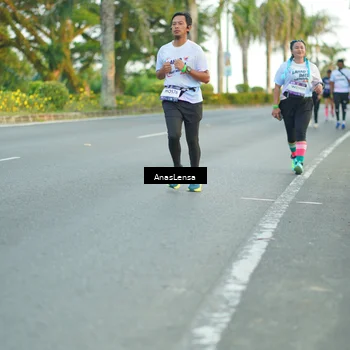 Runner Photo 7753420