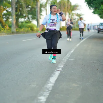 Runner Photo 7753450