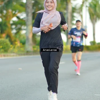 Runner Photo 7753479