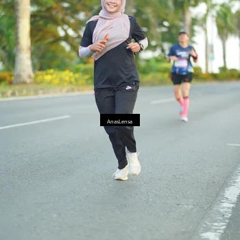 Runner Photo 7753480