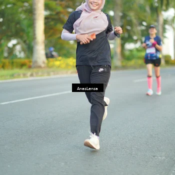 Runner Photo 7753488