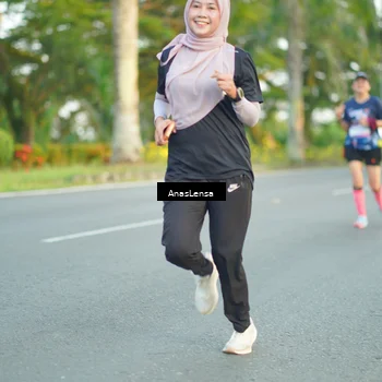 Runner Photo 7753491