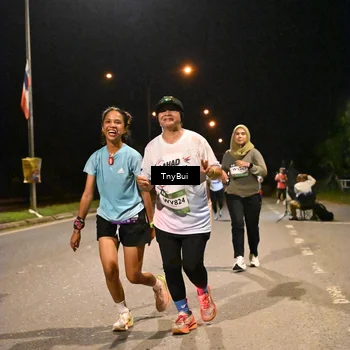 Runner Photo 7753516
