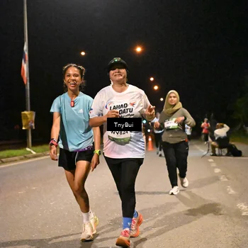 Runner Photo 7753535
