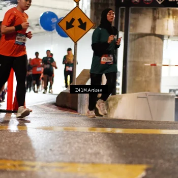 Runner Photo 7753549