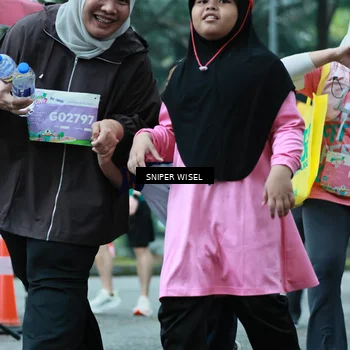 Runner Photo 7753578