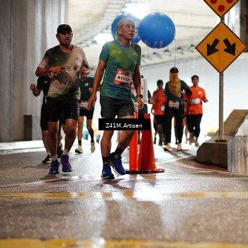 Runner Photo 7753626