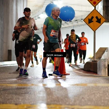 Runner Photo 7753673