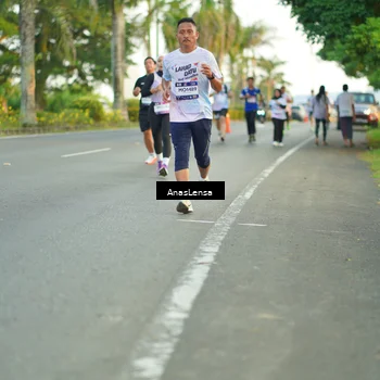 Runner Photo 7753682
