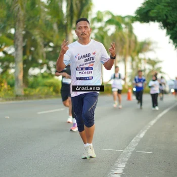 Runner Photo 7753690