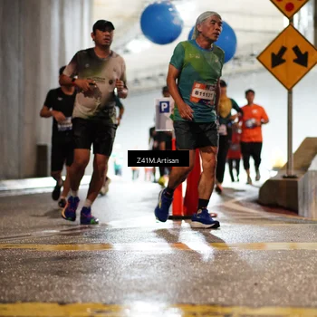 Runner Photo 7753735