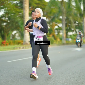 Runner Photo 7753755
