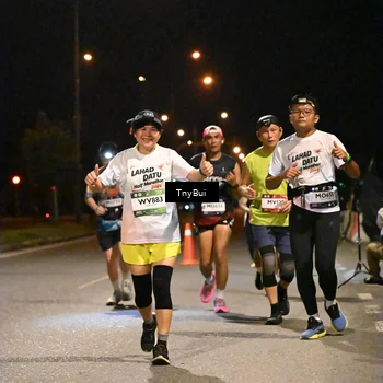 Runner Photo 7753770