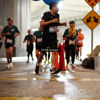 Runner Photo 7753790
