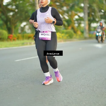 Runner Photo 7753806