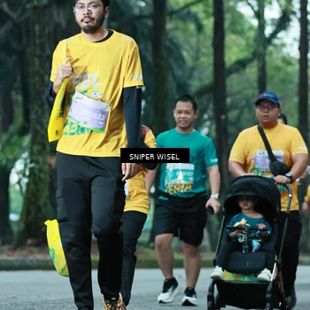 Runner Photo 7753811