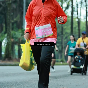 Runner Photo 7753820