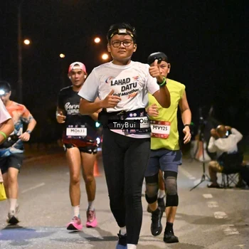 Runner Photo 7753822