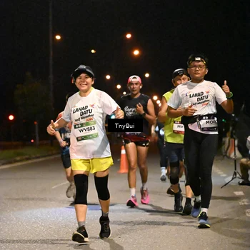 Runner Photo 7753824