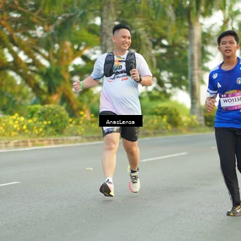 Runner Photo 7753831