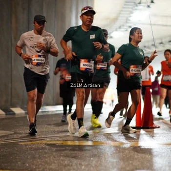 Runner Photo 7753838