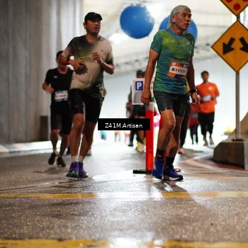 Runner Photo 7753857