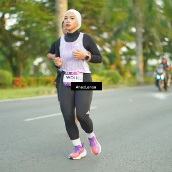 Runner Photo 7753879