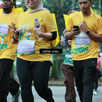 Runner Photo 7753893