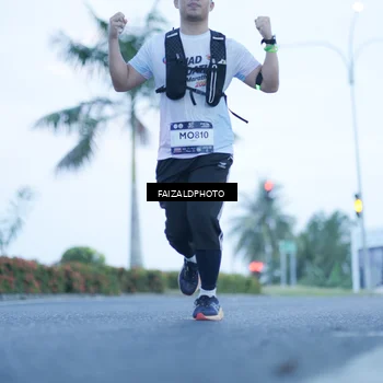 Runner Photo 7753916