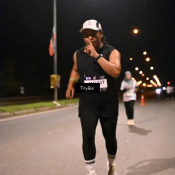 Runner Photo 7753919