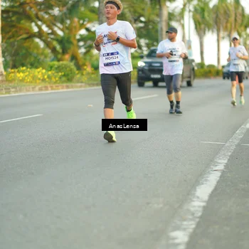 Runner Photo 7753950