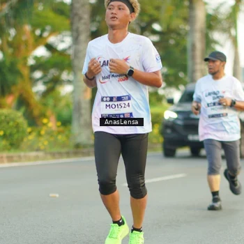 Runner Photo 7753965
