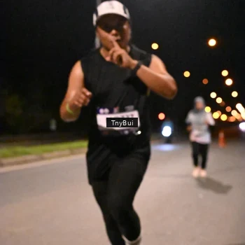 Runner Photo 7753972