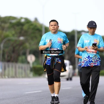 Runner Photo 7753993