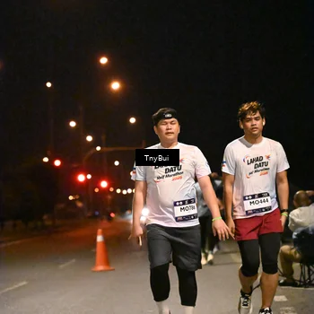 Runner Photo 7754003