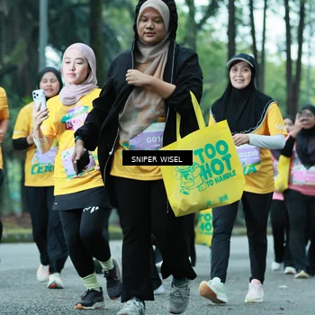 Runner Photo 7754005