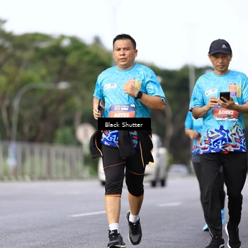 Runner Photo 7754034
