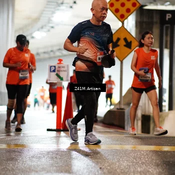 Runner Photo 7754036