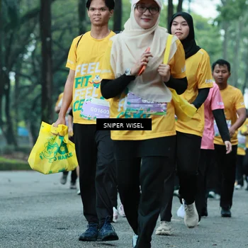 Runner Photo 7754052