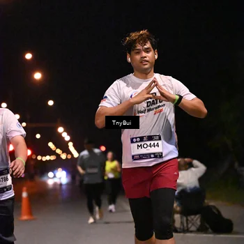 Runner Photo 7754060