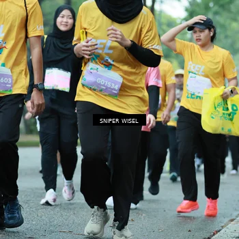 Runner Photo 7754068