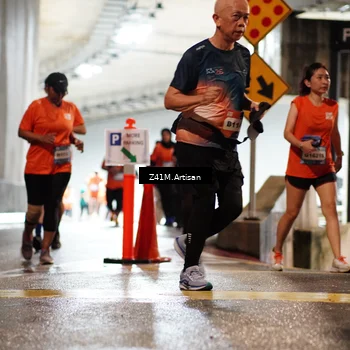 Runner Photo 7754078