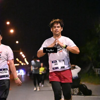 Runner Photo 7754085