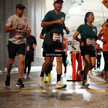Runner Photo 7754089