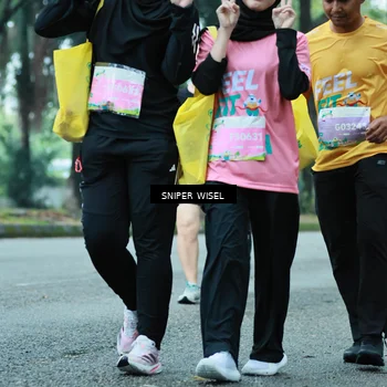 Runner Photo 7754092