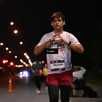 Runner Photo 7754093