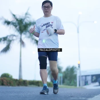 Runner Photo 7754098