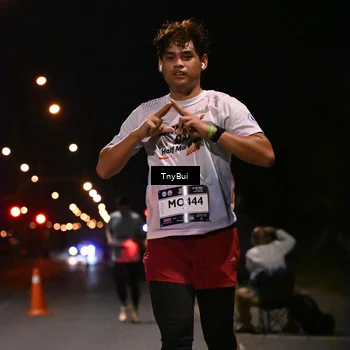 Runner Photo 7754099