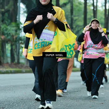 Runner Photo 7754133